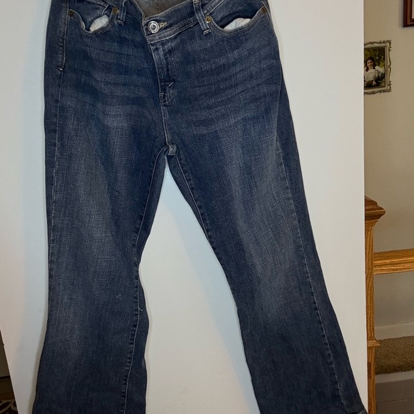 Levi's Women's Boot Cut Jeans in Dark Blue - Picture 1 of 3